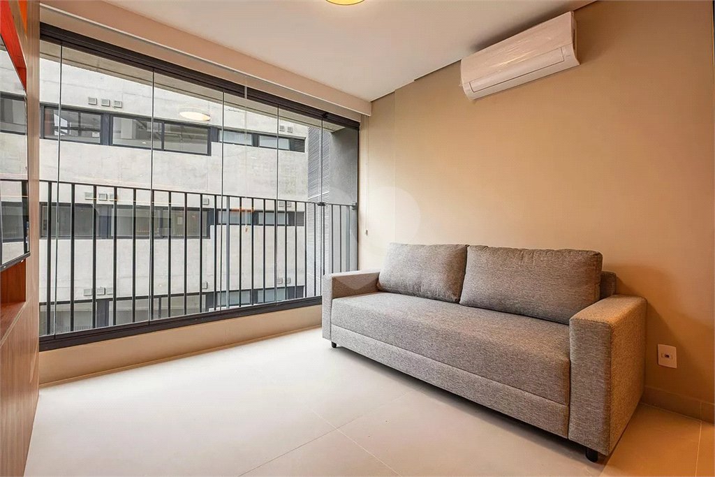 Apartamento à venda ou para alugar com 1 quarto em Pinheiros, São Paulo, SP