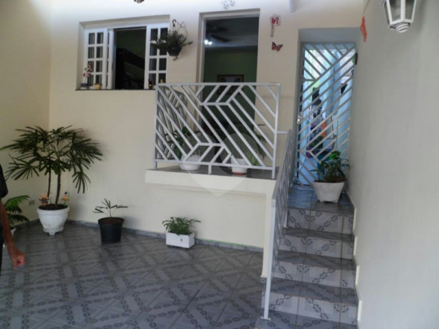 Sobrado à venda com 3 quartos, sendo 1 suíte,  em Vila Medeiros, São Paulo, SP