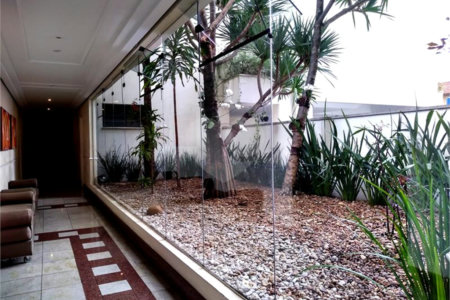 Apartamento à venda com 2 quartos, sendo 1 suíte, em Moema, São Paulo, SP
