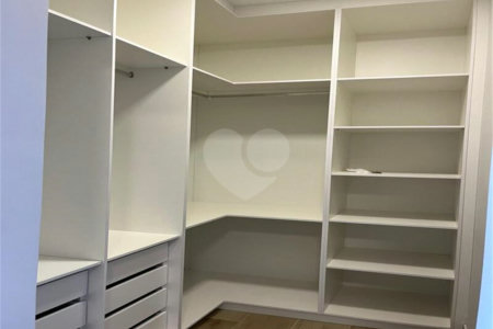 Casa à venda com 3 suítes no condomínio Jardim Residencial Dona Lucilla, Indaiatuba - SP