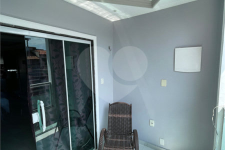 Sobrado à venda com 3 quartos, sendo 1 suíte, em Santíssimo, Rio de Janeiro, RJ