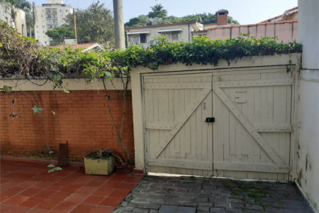 Casa de Vila à venda com 4 quartos, sendo 2 suítes, em Vila São Francisco, São Paulo, SP