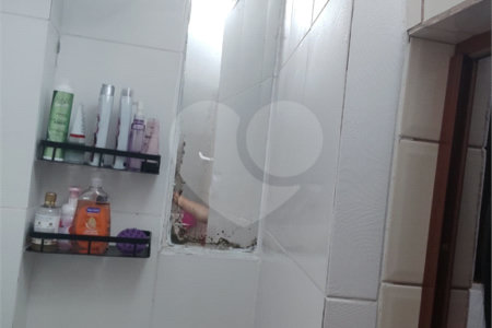 Sobrado à venda com 2 quartos, sendo 1 suíte, em Jardim Iporã, São Paulo, SP