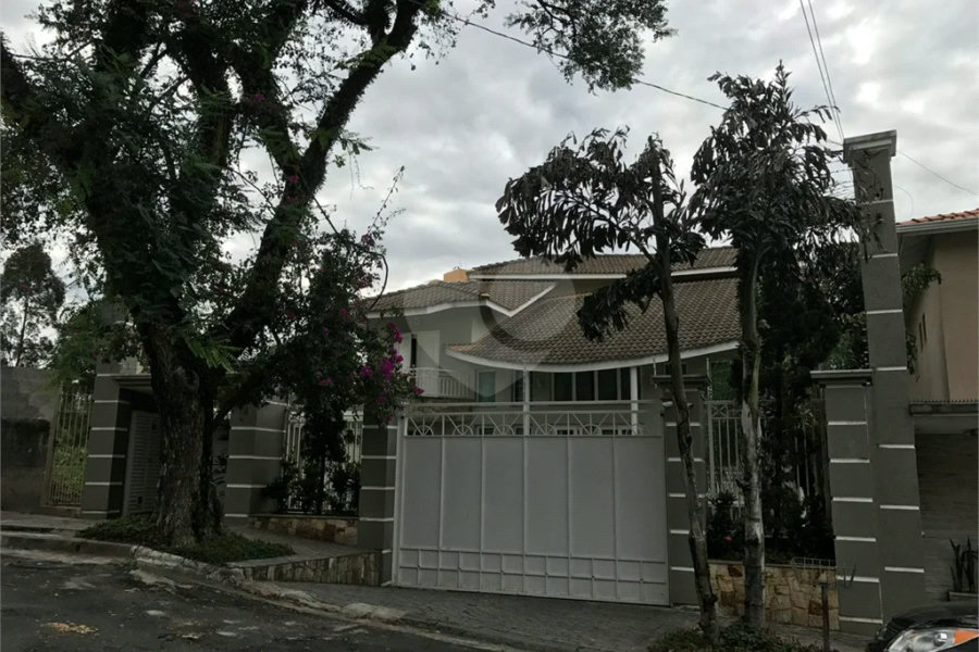 Casa quatro dormitórios bairro do City America