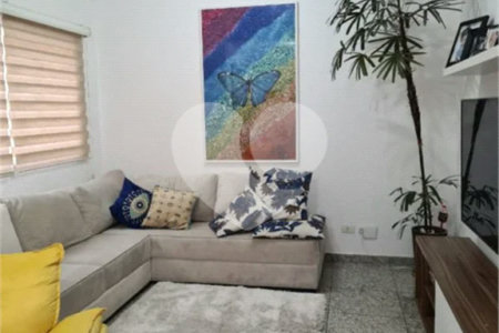Lindo Sobrado em Condomínio