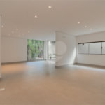 Casa à venda com 4 quartos, sendo 1 suíte, em Jardim Guedala, São Paulo, SP