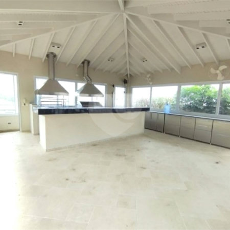 Casa à venda com 5 quartos, sendo 4 suítes,  em Parque dos Príncipes, São Paulo, SP
