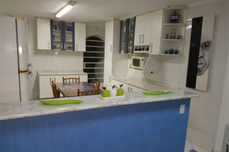 Sobrado à venda com 3 quartos, sendo 1 suíte, em Jardim Caravelas, São Paulo, SP