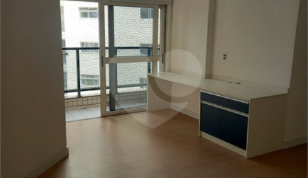 Apartamento à venda com 3 quartos, sendo 1 suíte,  em Vila Olímpia, São Paulo, SP