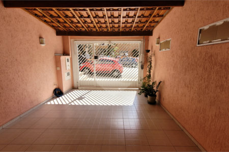 Sobrado à venda com 3 quartos, sendo 1 suíte, em Vila Romana, São Paulo, SP