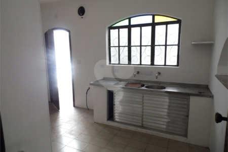 Casa à venda com 5 quartos, sendo 3 suítes, em Vila São Francisco, São Paulo, SP