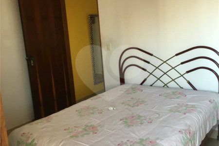 Sobrado à venda com 3 suítes em Vila Nivi, São Paulo, SP