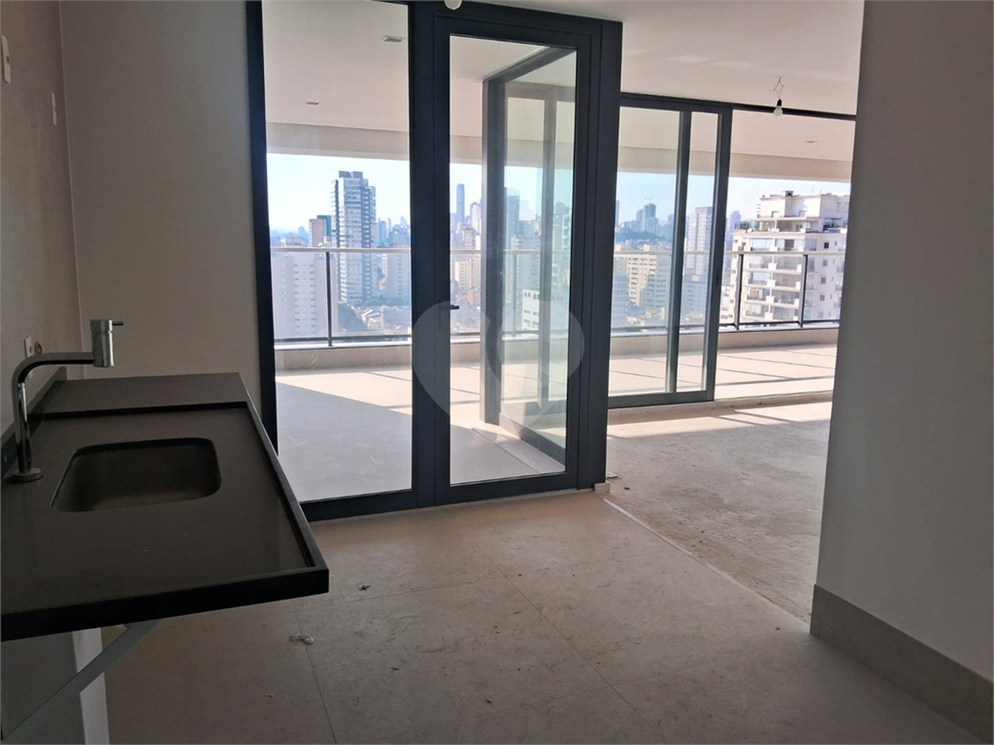 Apartamento à venda com 4 suítes em Pinheiros, São Paulo, SP