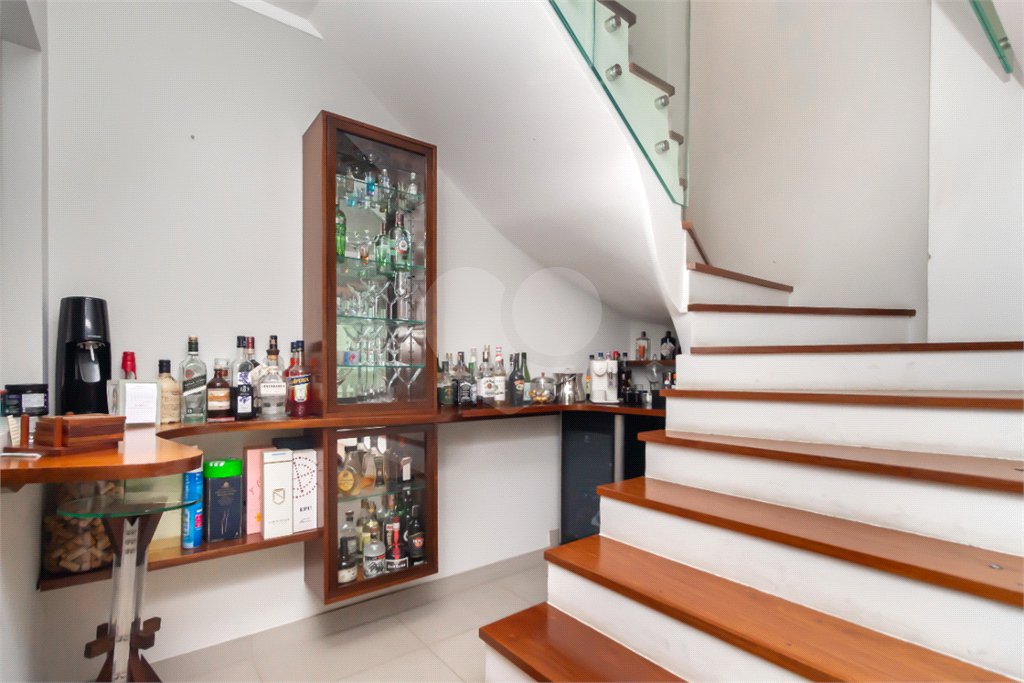 Apartamento à venda com 2 quartos, sendo 1 suíte, em Campo Belo, São Paulo, SP