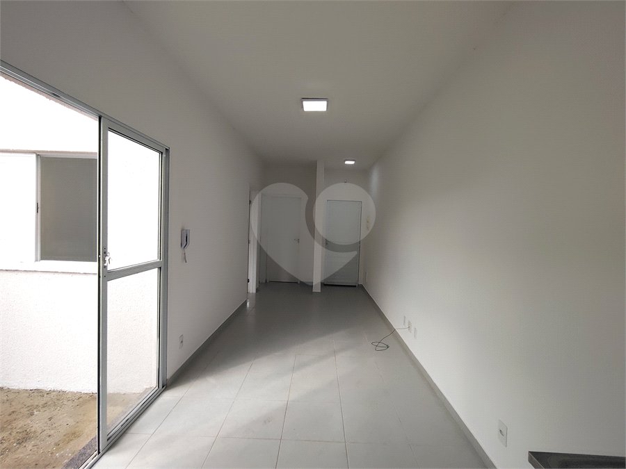 Casa à venda ou para alugar com 2 quartos no condomínio Villagio Allegro, Itapetininga - SP