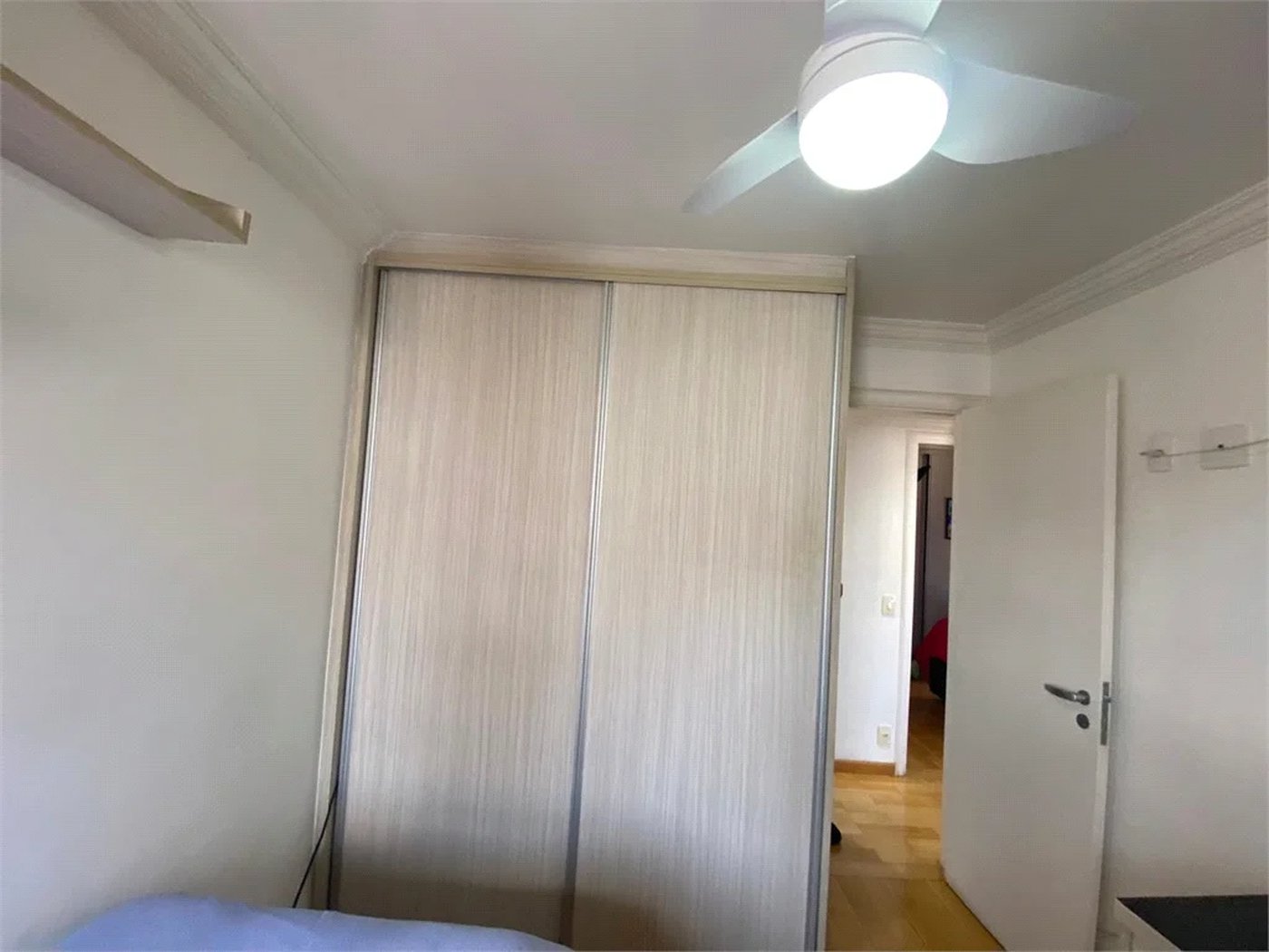 Apartamento à venda com 4 quartos, sendo 2 suítes,  em Vila Hamburguesa, São Paulo, SP