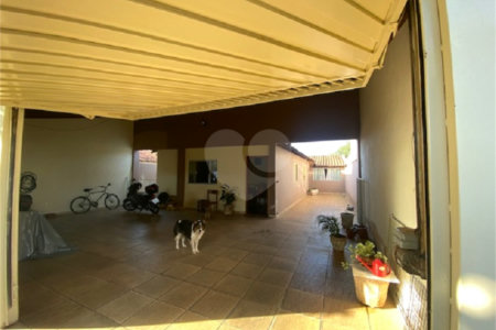 Casa térrea de 3 dormitórios