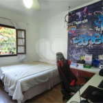 Sobrado à venda com 5 quartos, sendo 3 suítes, em Tremembé, São Paulo, SP