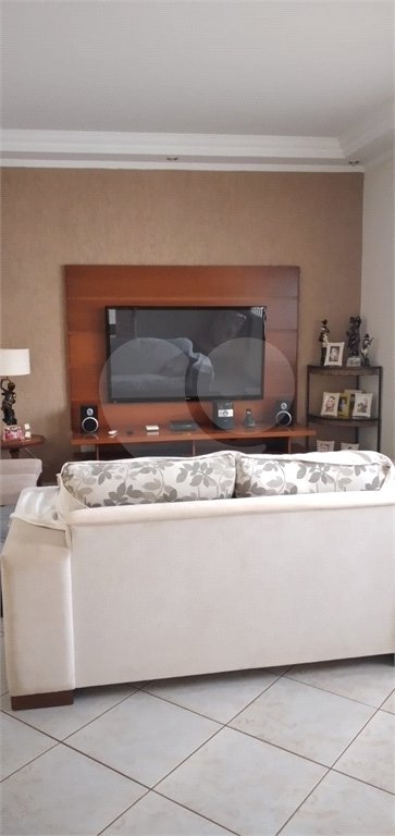 Casa à venda com 3 quartos, sendo 2 suítes, em Vila Harmonia, Araraquara, SP