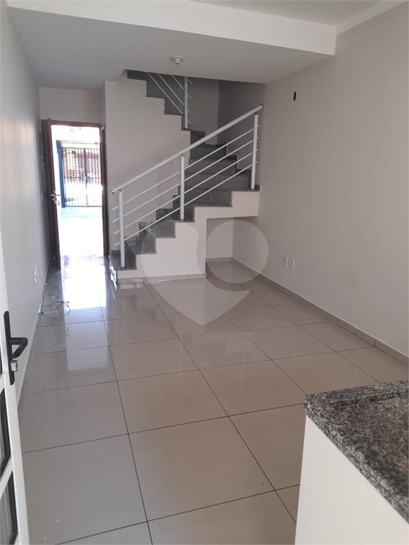 Sobrado à venda com 2 suítes em Jardim Nely, Indaiatuba, SP