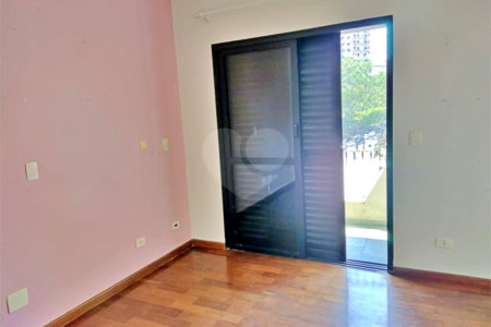Apartamento à venda com 4 quartos, sendo 3 suítes,  em Vila Andrade, São Paulo, SP