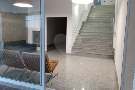 Apartamento à venda com 3 quartos, sendo 1 suíte,  em Vila Mariana, São Paulo, SP
