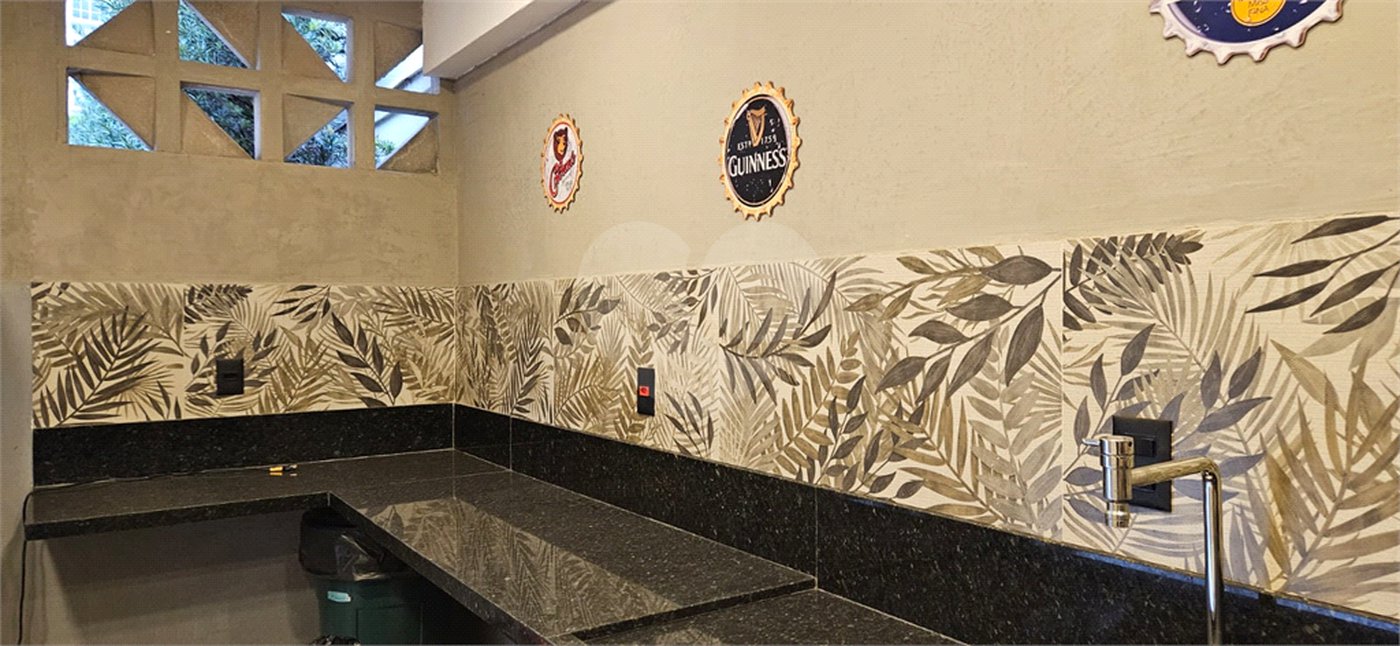 Apartamento à venda com 3 quartos, sendo 2 suítes, em Pinheiros, São Paulo, SP