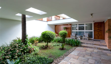 Sobrado à venda com 4 quartos, sendo 2 suítes,  em Brooklin Velho, São Paulo, SP