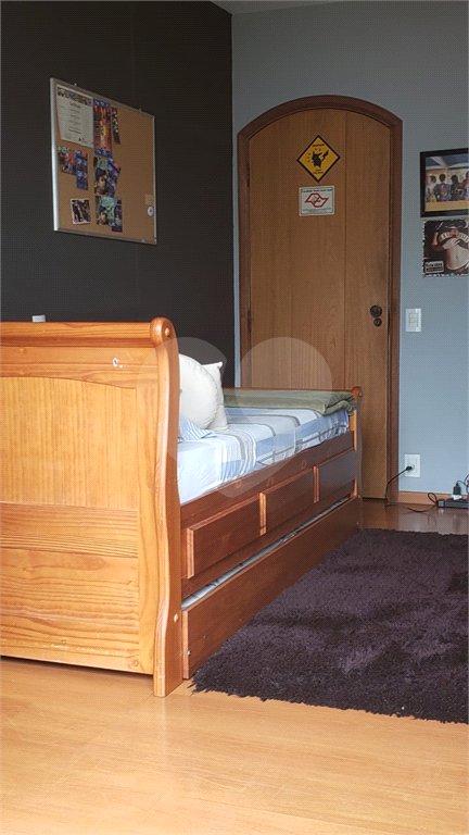 Casa de Vila à venda com 3 quartos, sendo 2 suítes, em Jardim Emília, Sorocaba, SP