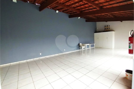 Casa à venda com 3 quartos, sendo 1 suíte, no condomínio Rio das Pedras, Salto - SP