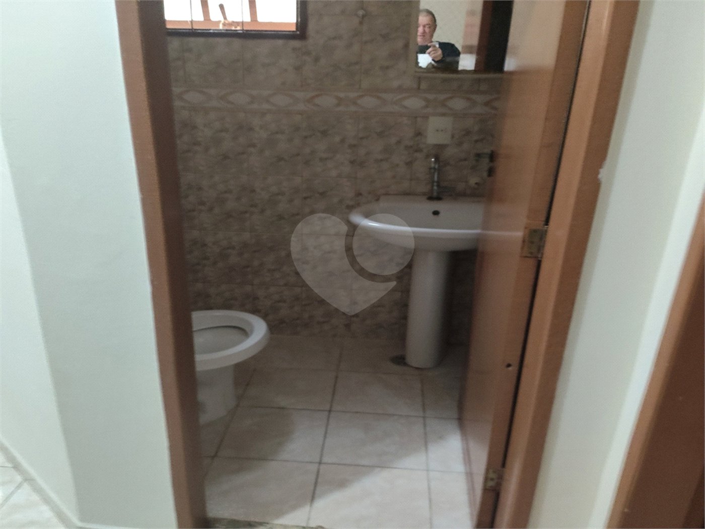 Sobrado para alugar com 3 quartos, sendo 1 suíte, em Jardim Valença, Indaiatuba, SP