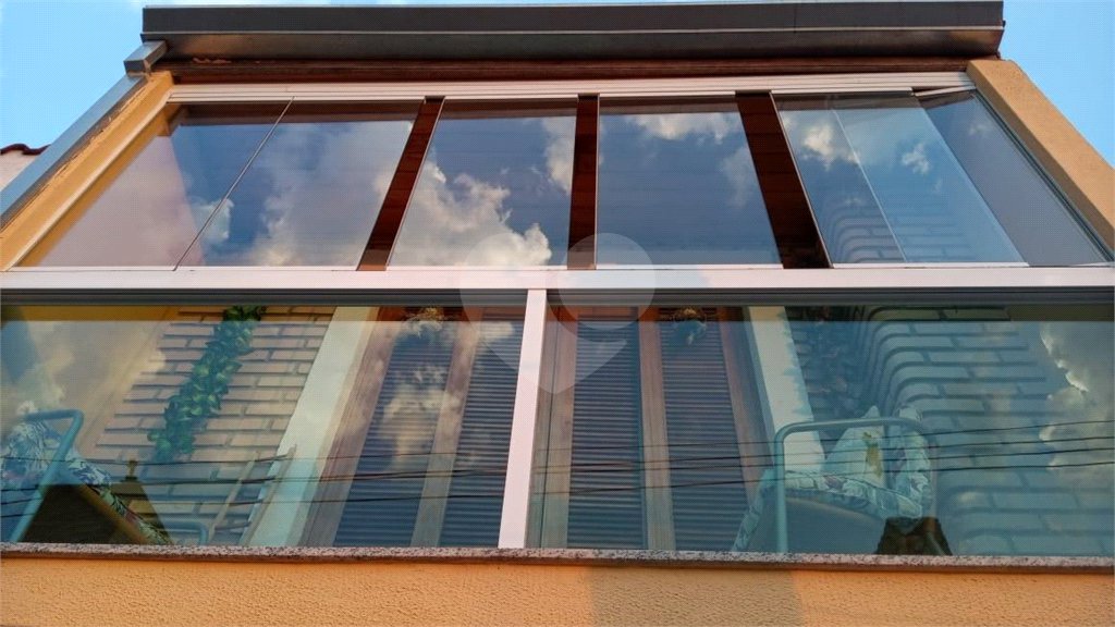 Casa à venda com 3 quartos, sendo 1 suíte, no condomínio Alcides Moreira, São Paulo - SP