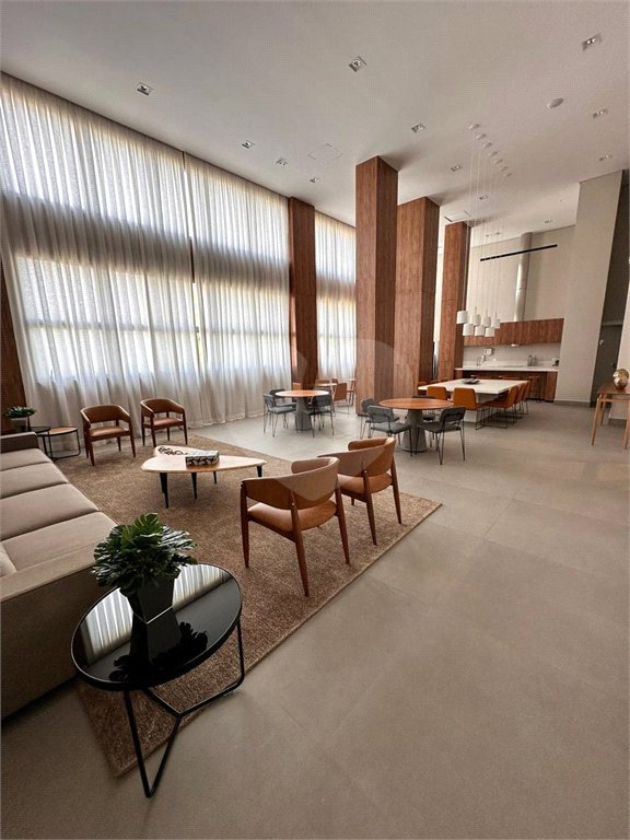 Apartamento à venda com 4 quartos, sendo 3 suítes,  em Parque São Jorge, São Paulo, SP