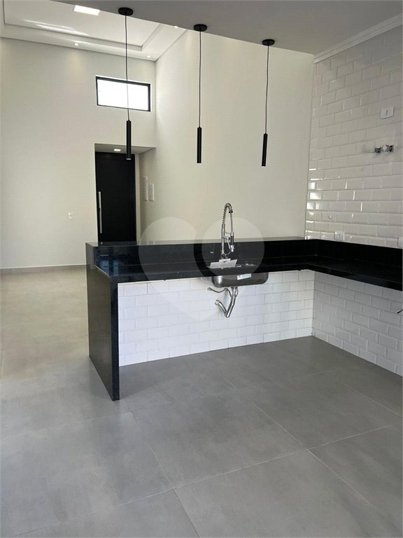 Casa à venda com 3 quartos, sendo 1 suíte,  no condomínio Villagio Ipanema I, Sorocaba - SP