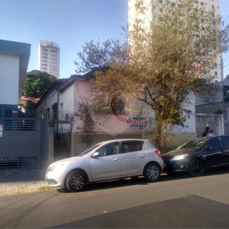 Casa à venda com 4 quartos, sendo 1 suíte, em Alto da Boa Vista, São Paulo, SP