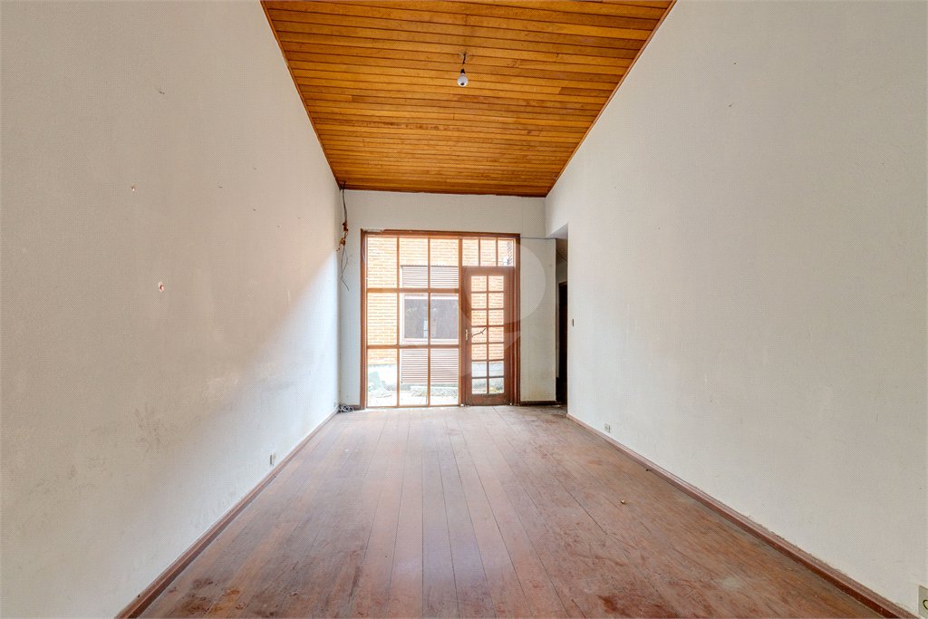 Casa Térrea à venda com 4 quartos, sendo 1 suíte, em Brooklin, São Paulo, SP