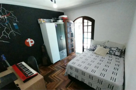 Sobrado à venda com 4 quartos, sendo 1 suíte,  em Vila Prel, São Paulo, SP
