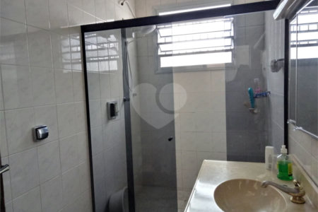 Casa Térrea à venda com 3 quartos, sendo 1 suíte, em Vila Paulicéia, São Paulo, SP