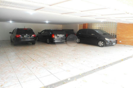 Sobrado à venda com 4 suítes em Jardim Cordeiro, São Paulo, SP