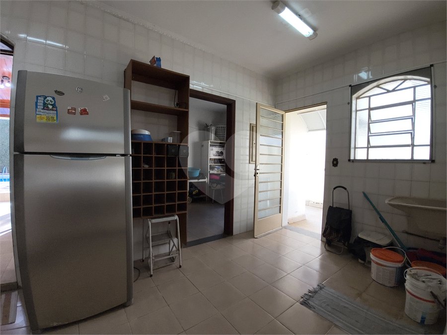 Casa à venda com 4 quartos, sendo 3 suítes,  no condomínio Village D'avignon, Sorocaba - SP