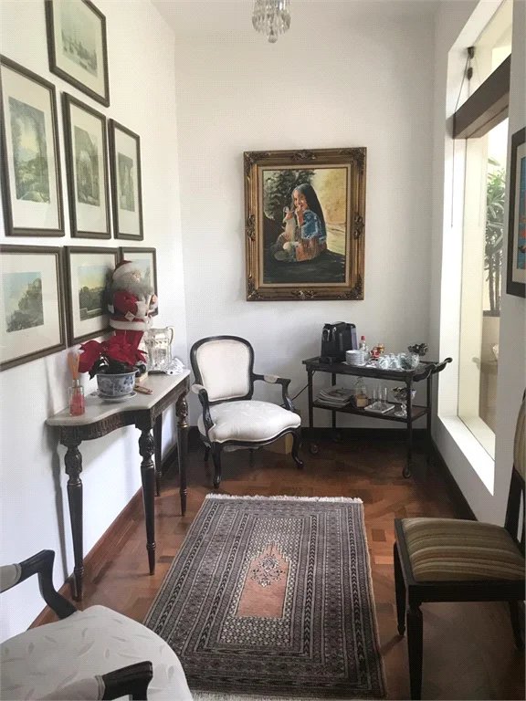 Casa à venda com 4 suítes em Jardim Leonor, São Paulo, SP