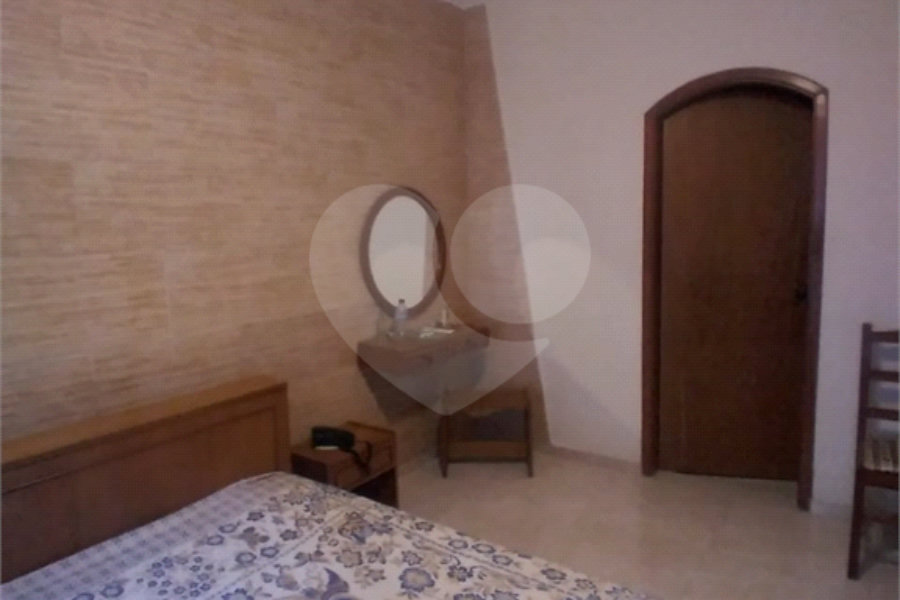 Sobrado à venda com 4 quartos, sendo 2 suítes, em Tremembé, São Paulo, SP