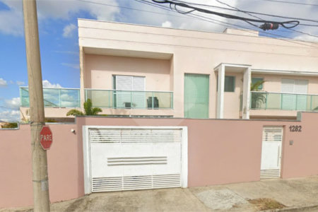 Sobrado à venda com 4 quartos, sendo 2 suítes, em Jardim Regina, Indaiatuba, SP