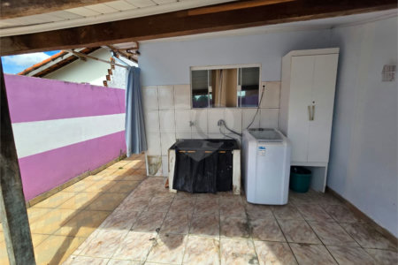 Casa à venda com 2 quartos em Vila Messias, Alambari, SP