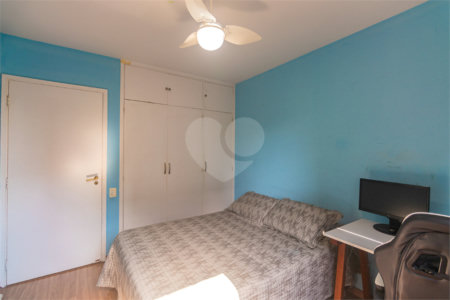 Apartamento à venda com 3 quartos, sendo 1 suíte, em Moema, São Paulo, SP