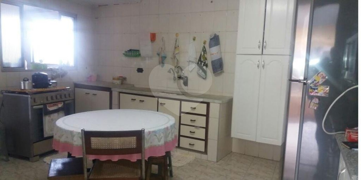Sobrado à venda com 3 quartos, sendo 1 suíte, em Jardim Japão, São Paulo, SP