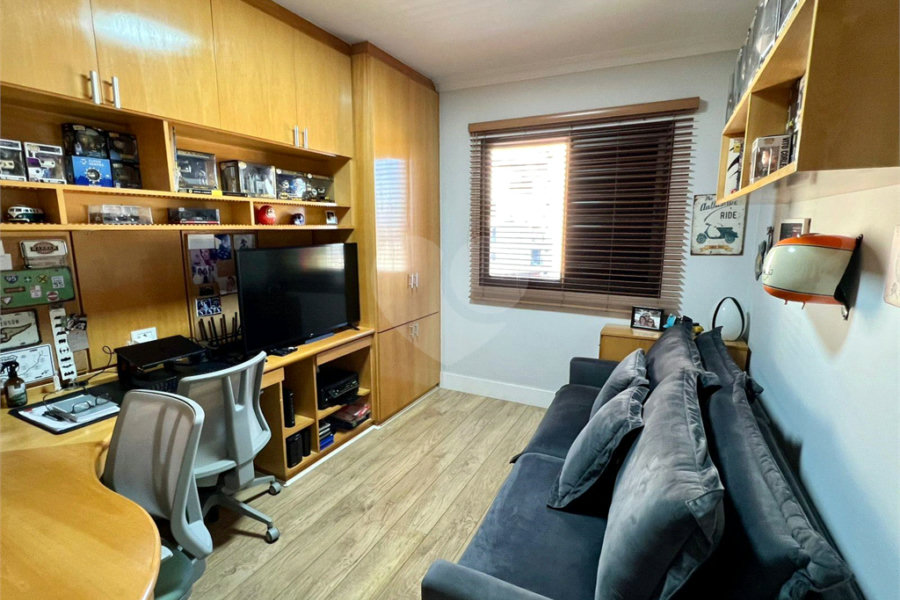 Apartamento à venda com 3 quartos, sendo 2 suítes, em Morumbi, São Paulo, SP