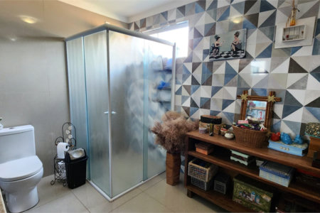 Sobrado à venda com 4 quartos, sendo 1 suíte, em Vila Romão, Salto, SP