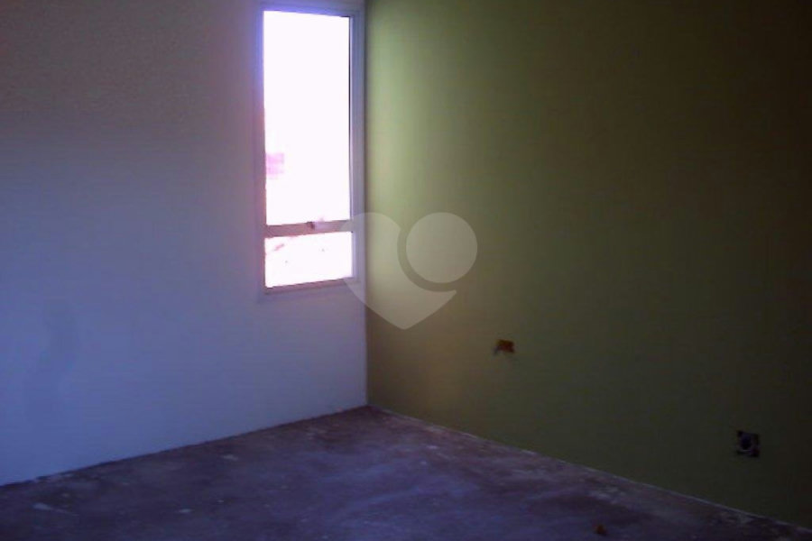 Sobrado à venda com 3 quartos, sendo 1 suíte, em Vila Irmãos Arnoni, São Paulo, SP