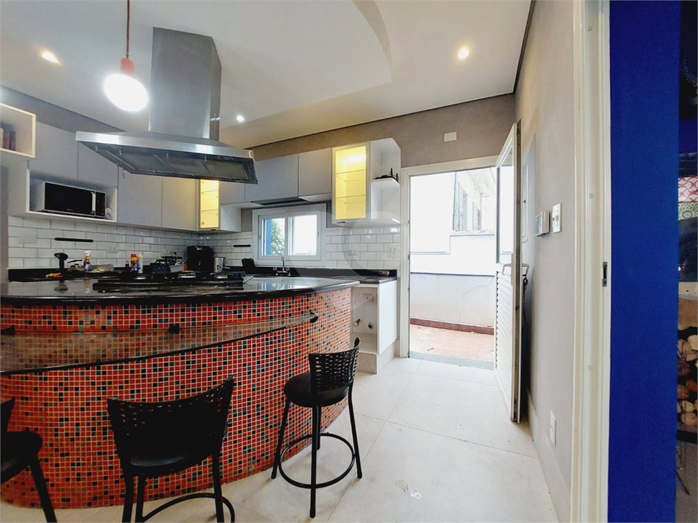 Casa à venda com 3 suítes em Lapa, São Paulo, SP